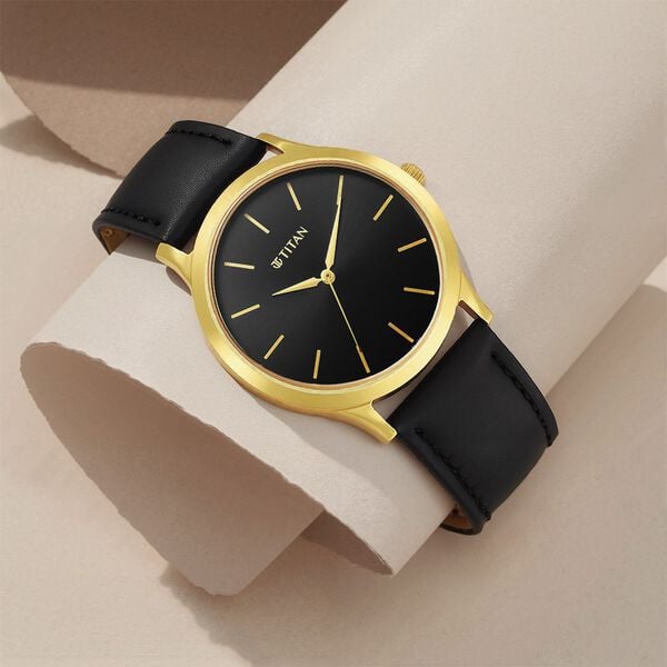 Titan 1825YL03 Men’s Black Dial Quartz Analog Round Leather-Strap Watch
