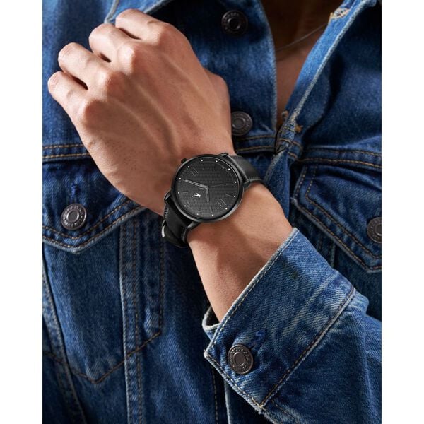 Fastrack 38159NL01 Quartz Analog Black Dial Leather Strap Men’s Watch