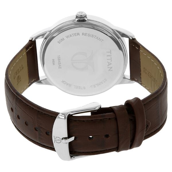 Titan 1584SL03 Men Silver Dial Leather Strap Quartz Date Watch