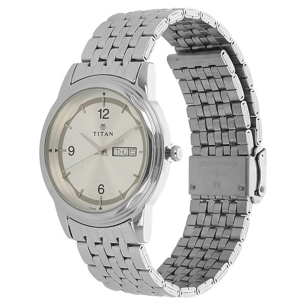 Titan 1638SM01 Men’s Silver-Dial Analog Watch with Stainless Steel Strap