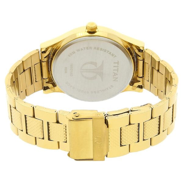 Titan– 1650YM06 Karishma Quartz Analog Men’s Watch with Champagne Dial, Day & Date & Gold Stainless Steel Strap