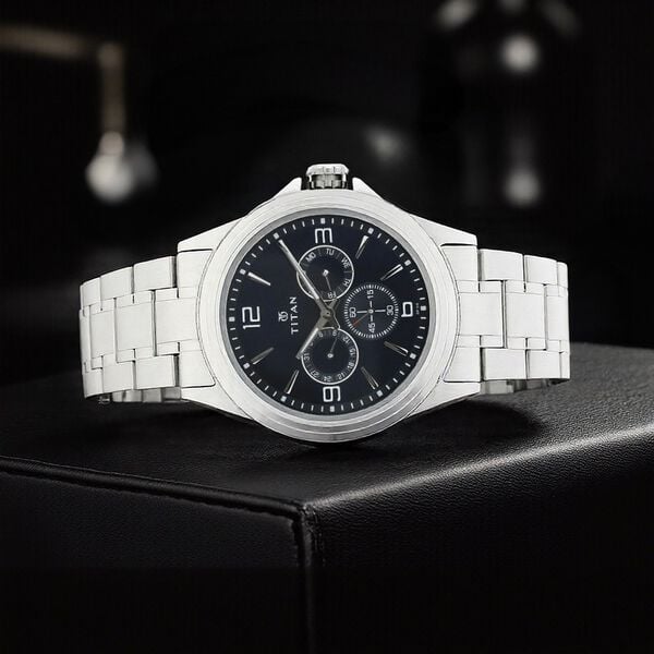 Titan 1698SM02 Men Blue Dial Stainless Steel Strap Quartz Multifunction Watch