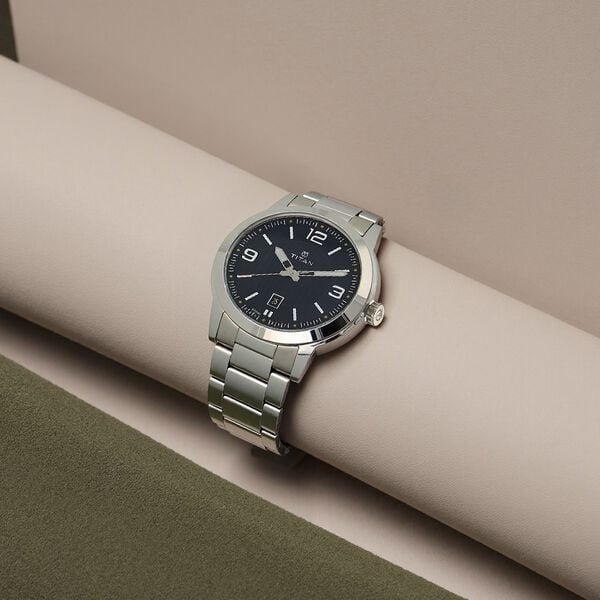 Titan 1730SM03 Classic Men’s Analog Watch with Blue Dial & Silver Stainless Steel Strap