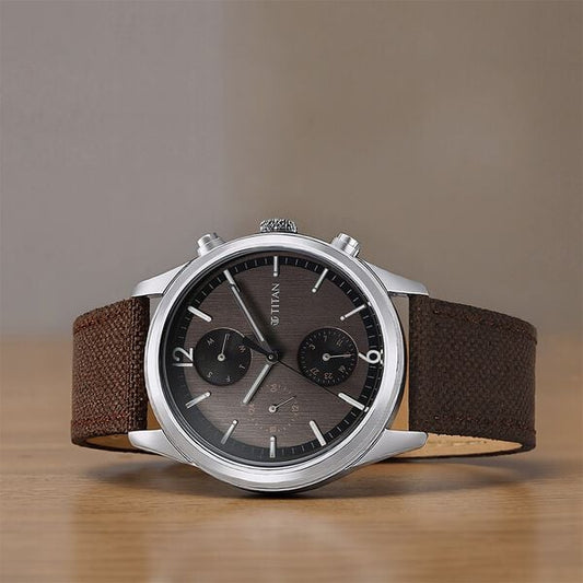 Titan 1805SL12 Men Brown Dial Leather Strap Quartz Watch