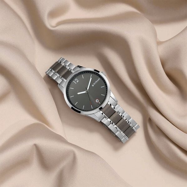 Titan 1806KM01 Men’s Quartz Analog Grey Dial Stainless Steel Strap Watch