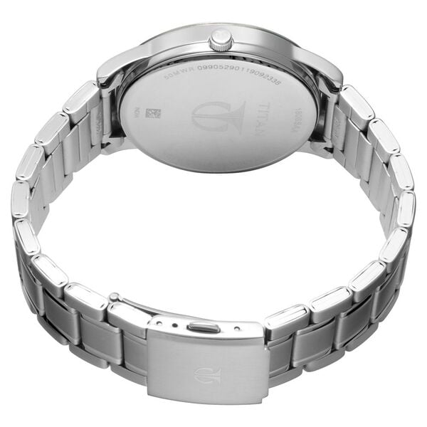 Titan 1806SM01 Men Silver Dial Stainless Steel Strap Quartz Analog Watch