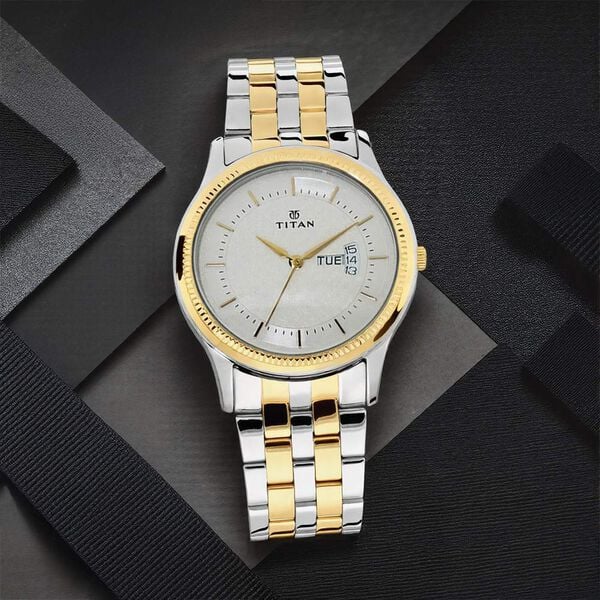 Titan 1824BM01 Men Silver Dial Stainless Steel Strap Quartz Day-Date Watch