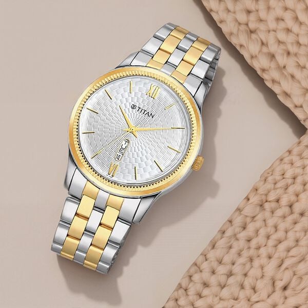 Titan 1824BM02 Men Silver-White Dial Two-Tone Metal Strap Quartz Watch