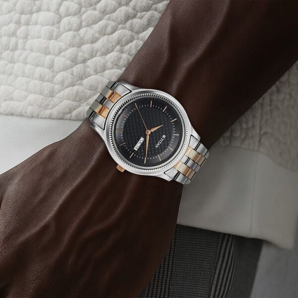 Titan 1824KM02 Men’s Analog Quartz Watch — Blue Dial & Two-Tone Stainless Steel Strap