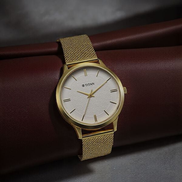 Titan 1825YM11 Men White Dial Gold Stainless Steel Quartz Analog Watch