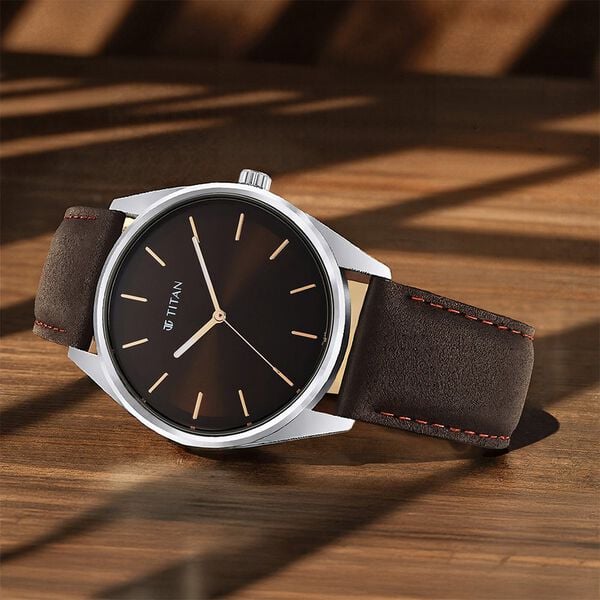 Titan 1866SL02 Men Brown Dial Leather Strap Quartz Round Watch