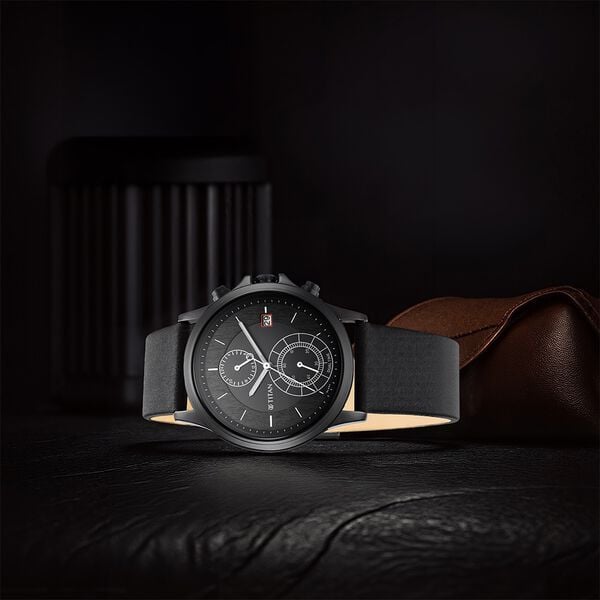 Titan 1870NL01 Men’s Black Dial Dual Time Analog Watch with Leather Strap