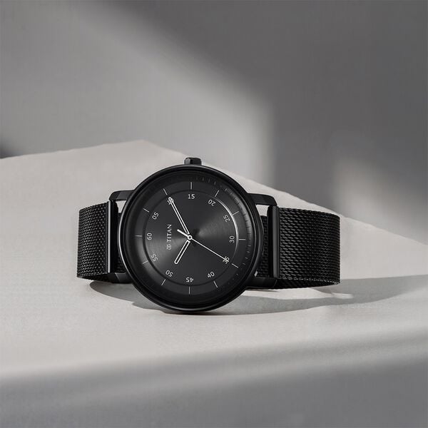 Titan 1884NM01 Men’s Quartz Analog Leather Strap Anthracite Dial Watch