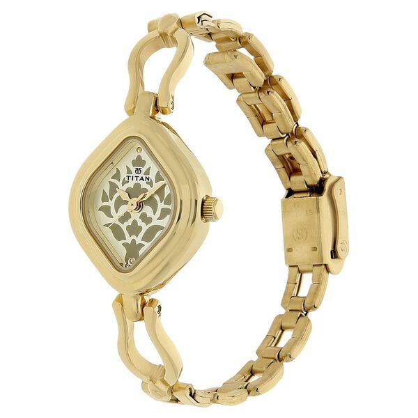 Titan 2536YM03 Women’s Analog Quartz Watch — Champagne Dial & Golden Metal Strap