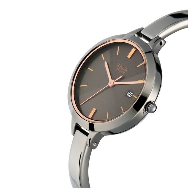 Titan NS2578QM02 Women’s Quartz Analog Watch with Grey Dial & Grey Metal Strap