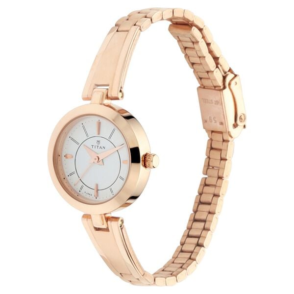 Titan 2598WM01 – Women’s Silver-Dial Analog Watch with Rose-Gold Metal Strap