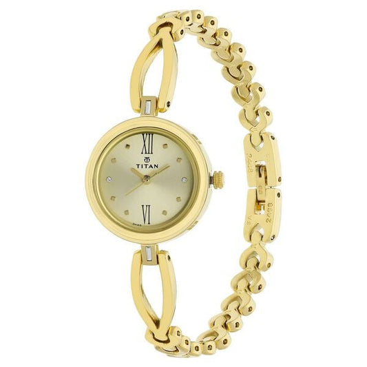 Titan– 2601YM01 Quartz Analog Women’s Watch with Champagne Dial & Golden Metal Strap