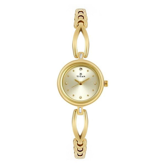 Titan 2601YM02 Champagne Dial Analog Quartz Stainless Steel Women’s Watch – Golden Band, Round Case, Jewellery Clasp
