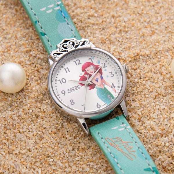 Zoop 26050SL01 Analog Quartz Kids’ Watch with Silver Dial and Green PU Strap