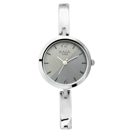 Titan 2606SM05 Women’s Silver-Dial Analog Watch with Stainless Steel Strap