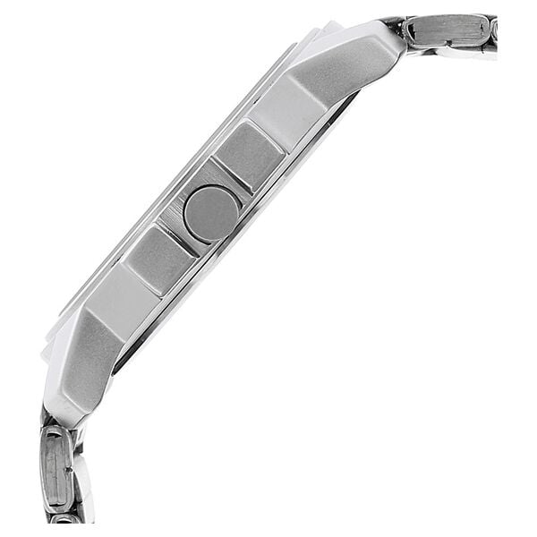 Fastrack 3039SM02 Quartz Analog Men’s Watch | Black Dial | Silver Stainless Steel Bracelet | Round Case | Mineral Glass | 50 m Water Resistant