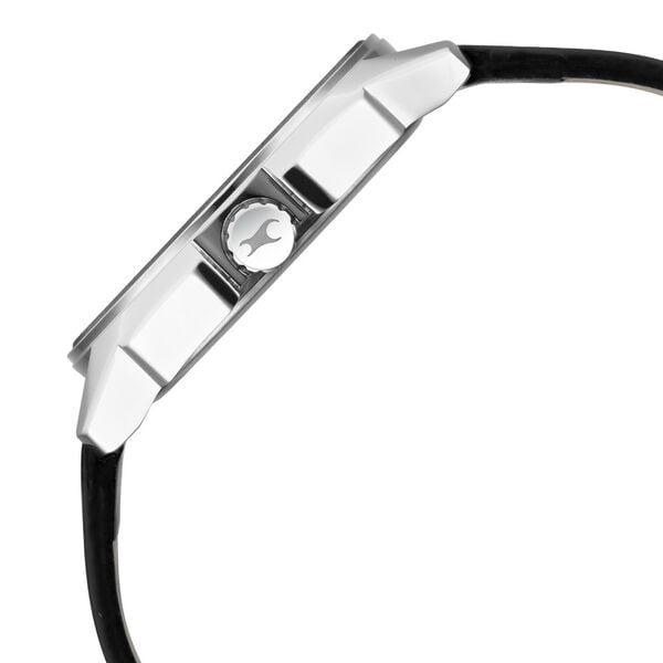 Fastrack 3089SL15 Analog Quartz Men Watch – Silver Dial, Black Leather Strap, Casual Everyday Style