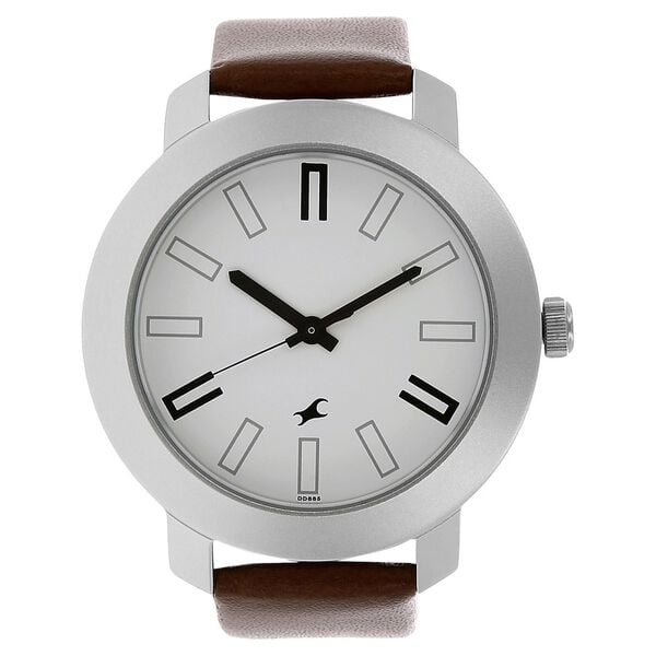 Fastrack NT3120SL01 men’s watch front view white dial