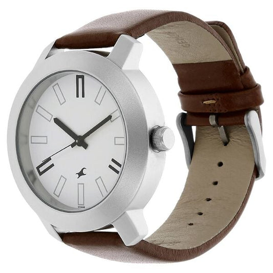 Fastrack NT3120SL01 brown leather strap close-up