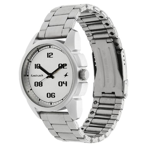 Fastrack 3124SM01 Analog Quartz Men Watch – Silver Dial, Silver Stainless Steel Strap, Bold Everyday Style