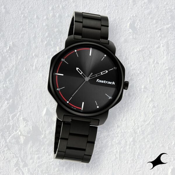 Fastrack 3254NM01 Quartz Analog Black Dial Metal Strap Men’s Watch