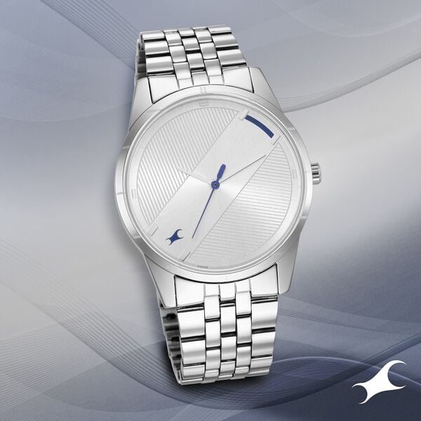 Fastrack 3277SM01 Stunners Quartz Analog Silver Dial Metal Strap Men’s Watch