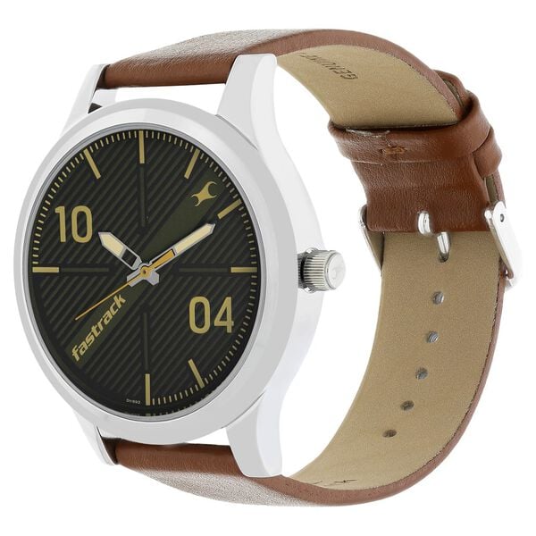 Fastrack 38051SL02 Quartz Analog Black Dial Leather Strap Men’s Watch