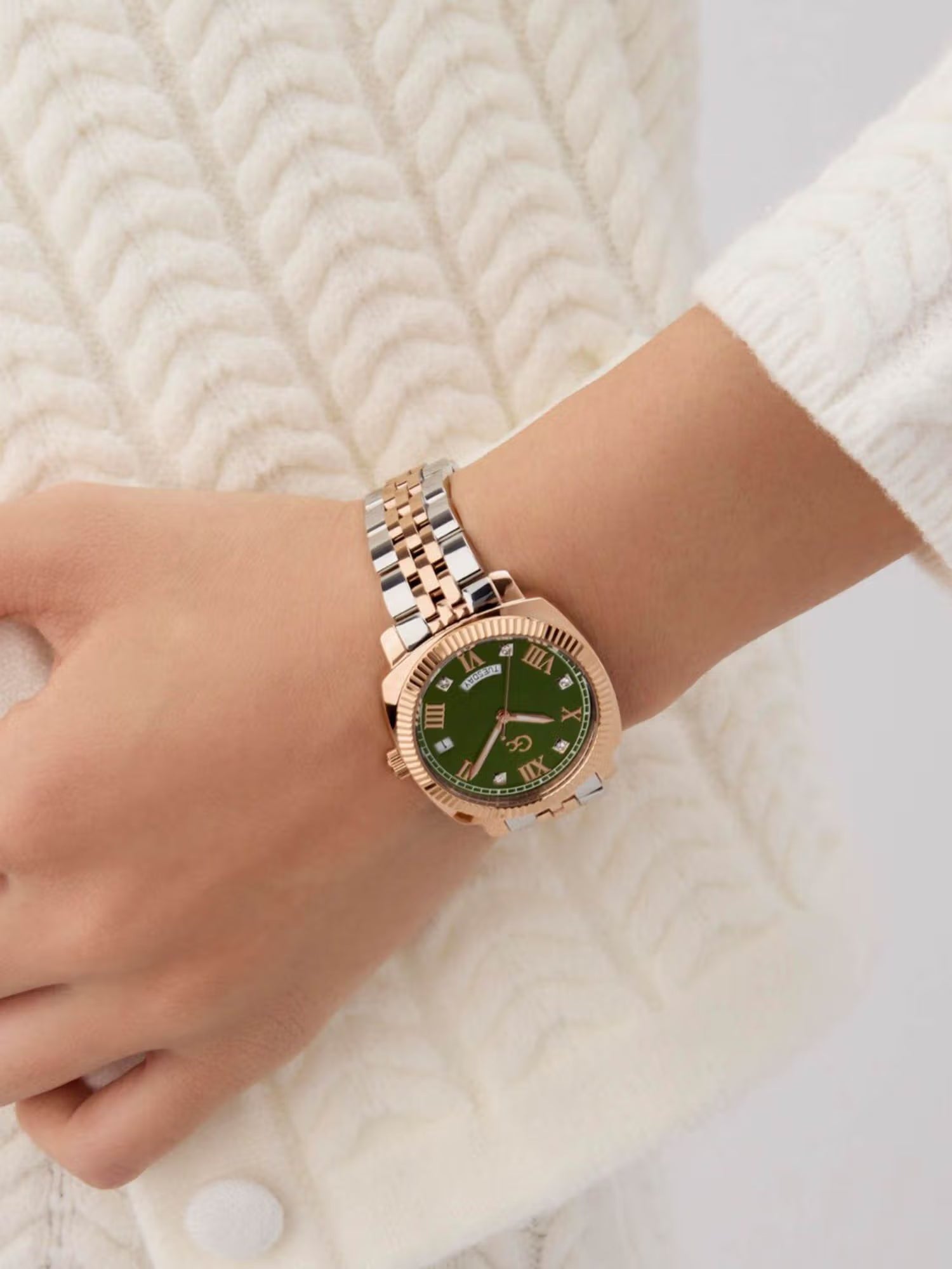 GC Z44004L3 Flair Coussin Lady Women's Swiss Made Green Analog Watch