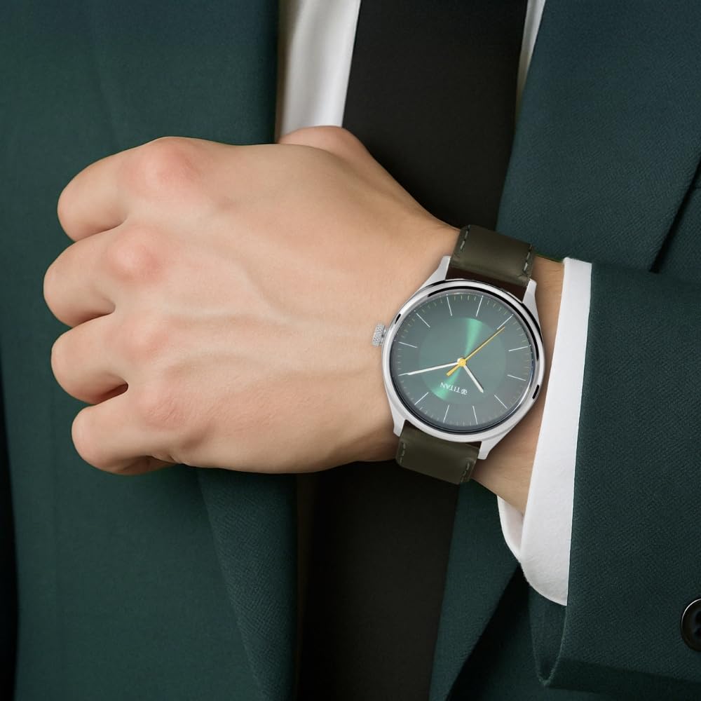 Titan NP1802SL04 Workwear Urban Edge Green Dial Men's Green Leather Analog Watch