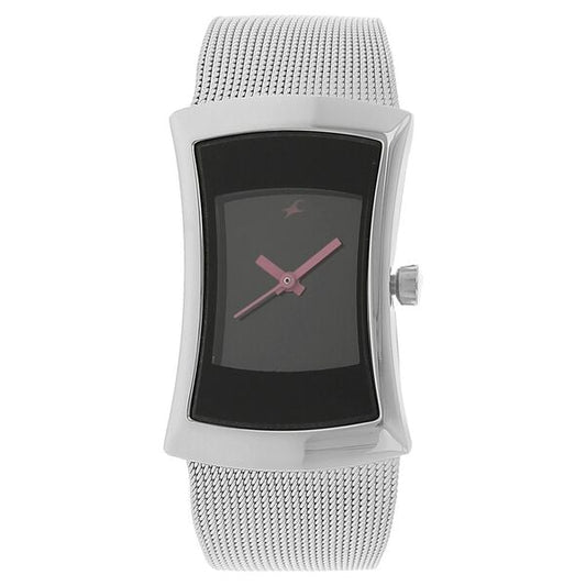 Fastrack 6093SM01 Analog Quartz Women Watch – Black Dial, Silver Stainless Steel Metal Strap, Minimal Casual Style