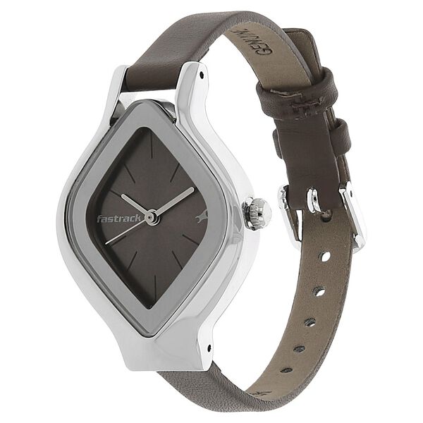 Fastrack 6109SL02 Quartz Analog Brown Dial Brown Leather Strap Women’s Watch