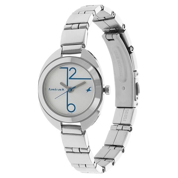 Fastrack 6125SM02 Analog Quartz Women Watch – Silver Dial, Stainless Steel Strap