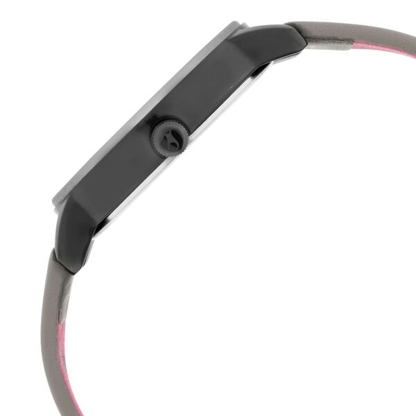 Fastrack NR6206NL01 date window detail on dial