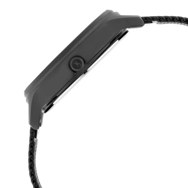 Fastrack NT6207NM01 side profile of metal case