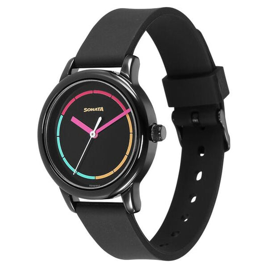 Sonata 8178NP01 black plastic strap close-up