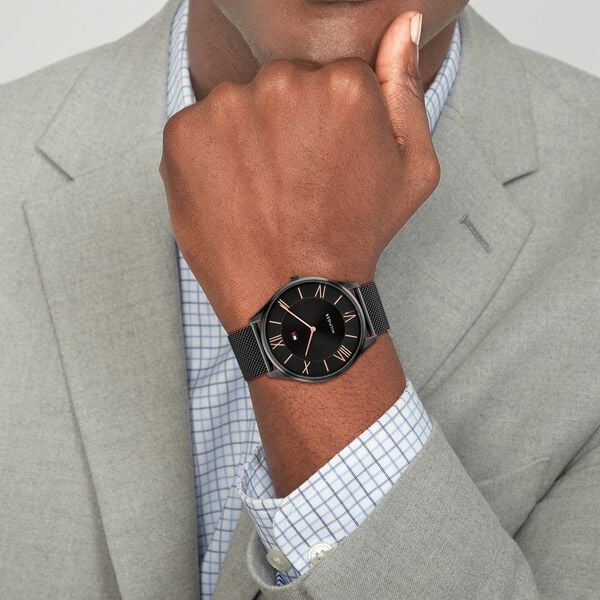 Tommy Hilfiger TH1710513 Men Black Dial Black Stainless Steel Strap Quartz Watch