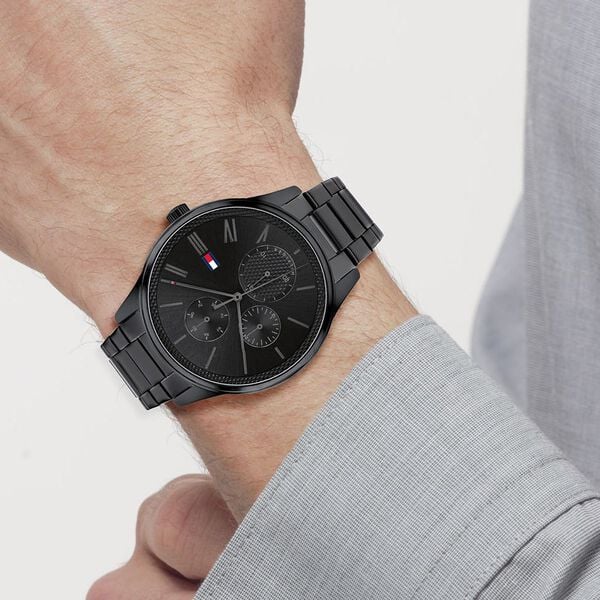 Tommy Hilfiger NTTH1791849 Men Black Dial Stainless Steel Strap Multifunction Quartz Watch